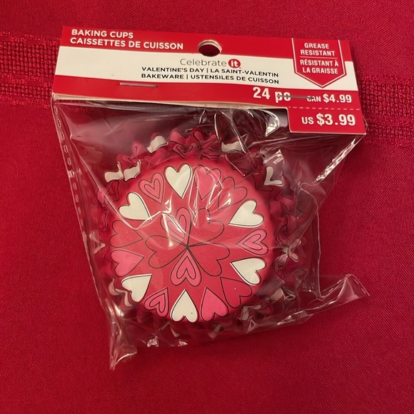 Celebrate It Valentine’s Day Baking Lot of  7. Cutters, Baking Cups, & Molds. - Picture 2 of 5